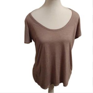 Aritzia Wilfred Free light brown short sleeves athletic t-shirt Small